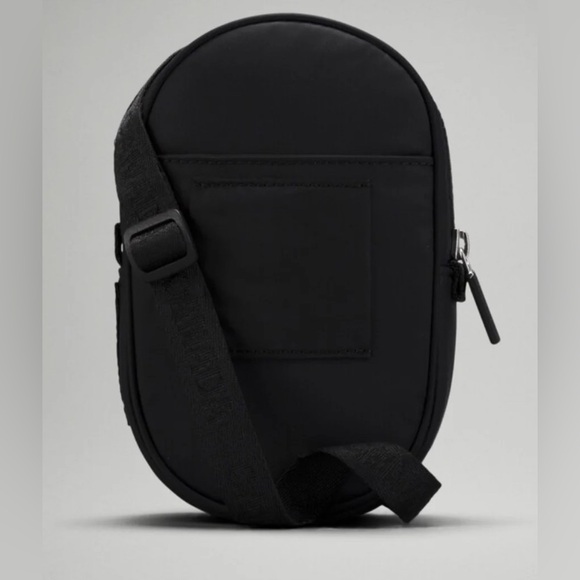 Lululemon Limited Edition Future Legacy Crossbody Bag - Picture 7 of 8